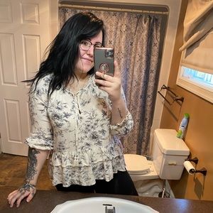 Meet your Posher, Genevieve